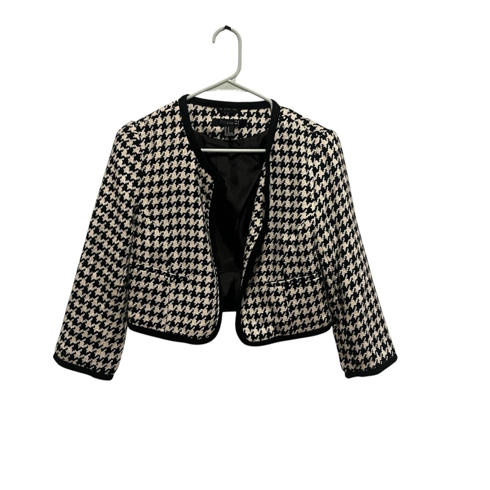 Forever 21 Houndstooth Black and White Jacket with 3/4 Sleeves